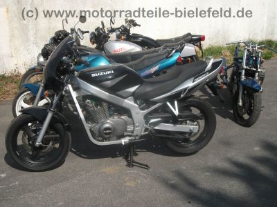 Suzuki_GS_500_E_JS1BK_schwarz_wie_neu_Front-Verkleidung_Motor_M502_-_wie_GS_500_E_U_EU_GM51A_GM51B_4.jpg