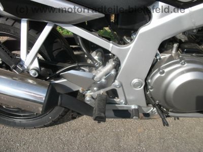 Suzuki_GS_500_E_JS1BK_schwarz_wie_neu_Front-Verkleidung_Motor_M502_-_wie_GS_500_E_U_EU_GM51A_GM51B_75.jpg