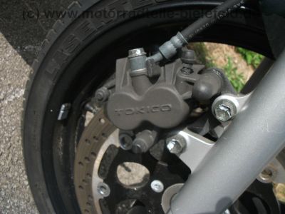 Suzuki_GS_500_E_JS1BK_schwarz_wie_neu_Front-Verkleidung_Motor_M502_-_wie_GS_500_E_U_EU_GM51A_GM51B_84.jpg