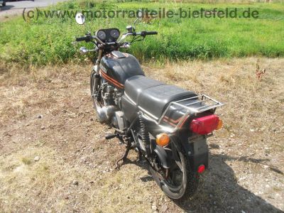 Suzuki_GS_550_E__original_schwarz-rot_Gepaeck-Traeger_-_wie_GS_400_500_750_D_E_L_T_12.jpg