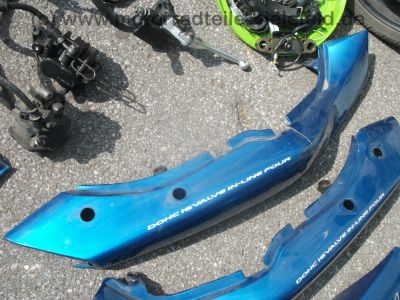 Suzuki_GSF_600_S_Bandit_GN77B_tuerkis_Ersatz-Teile_spare-parts_-_wie_GN77a_GS_GSX_GSF_400_500_600_750_E_F_S_14.jpg