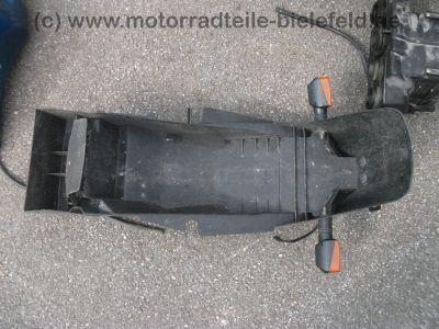 Suzuki_GSF_600_S_Bandit_GN77B_tuerkis_Ersatz-Teile_spare-parts_-_wie_GN77a_GS_GSX_GSF_400_500_600_750_E_F_S_76.jpg