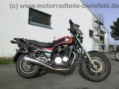 Honda_CBX_650_E_RC13_schwarz_3x_GIVI_Wingrack_Sito_Auspuff_Sturzbuegel_-_wie_CBX_550_750_F_F2_PC04_RC17_55.jpg