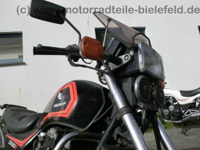 Honda_CBX_650_E_RC13_schwarz_3x_GIVI_Wingrack_Sito_Auspuff_Sturzbuegel_-_wie_CBX_550_750_F_F2_PC04_RC17_63.jpg