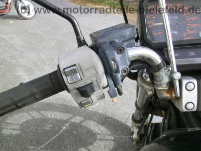 Honda_CBX_650_E_RC13_schwarz_3x_GIVI_Wingrack_Sito_Auspuff_Sturzbuegel_-_wie_CBX_550_750_F_F2_PC04_RC17_78.jpg