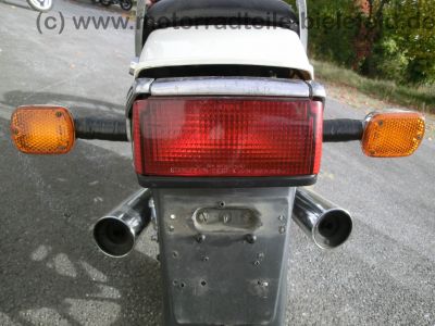 Honda_CBX_650_E_RC13_weiss_orig__Auspuff_HM_ME5_E_-_wie_CBX_550_750_F_F2_PC04_RC17_58.jpg