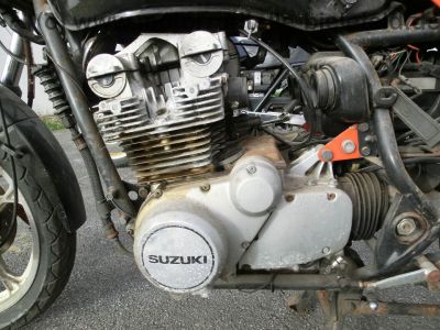 Suzuki_GS_650_G_KATANA_teilzerlegt_orig__Auspuff_-_wie_GS_500_550_750_1100_D_E_G_ES_EF_Katana_26.jpg