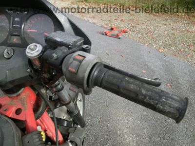 Honda_VF_400_F_NC13_nackt_mit_orig__Auspuff_HM_KE7_K_-_wie_VT_500_E_PC11_VF_500_F_F2_PC12_VF_750_F_RC15_52.jpg