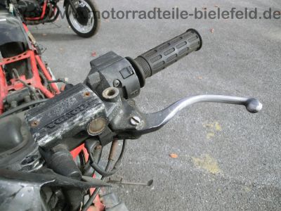 Honda_VF_400_F_NC13_nackt_-_wie_VT_500_E_PC11_VF_500_F_F2_PC12_VF_750_F_RC15_34.jpg