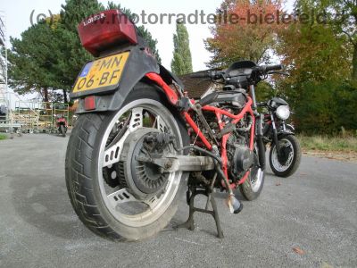 Honda_VF_400_F_NC13_nackt_-_wie_VT_500_E_PC11_VF_500_F_F2_PC12_VF_750_F_RC15_37.jpg