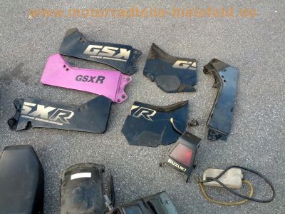 Suzuki_GSX-R_1100__GU74C_Ersatz-Teile_spare_parts_Verkleidung_Raeder_-_wie_GSX_750_R_GR75A_56.jpg