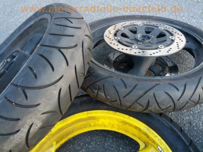 Suzuki_GSX-R_1100__GU74C_Ersatz-Teile_spare_parts_Verkleidung_Raeder_-_wie_GSX_750_R_GR75A_69.jpg