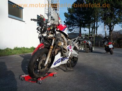 Honda_CBR_600_F_PC25_rot-weiss_CRASH_Hinterrad_7-Speichen_ENKEI_17_x_4_50_-_Auspuff__HM_MV9_E1_12.jpg