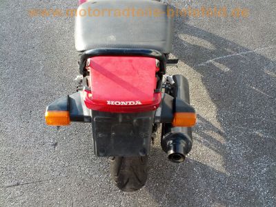 Honda_CBR_600_F_PC25_rot-weiss_CRASH_Hinterrad_7-Speichen_ENKEI_17_x_4_50_-_Auspuff__HM_MV9_E1_16.jpg