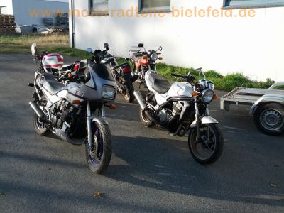 Honda_CBR_600_F_PC25_rot-weiss_CRASH_Hinterrad_7-Speichen_ENKEI_17_x_4_50_-_Auspuff__HM_MV9_E1_6.jpg
