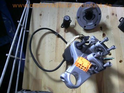 BMW_K_1200_GT_RS_RT_Ersatzteile_spares_spare_parts_Motor_Rahmen_Gabel_etc__58.jpg