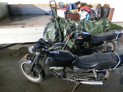 Honda_CB_250_RS_MC02_DELUXE_Ersatzteile_spares_spare_parts_Neuteile_Tank_Motor_Auspuff_Sitz_etc__11.jpg