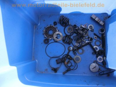 Honda_CB_250_RS_MC02_DELUXE_Ersatzteile_spares_spare_parts_Neuteile_Tank_Motor_Auspuff_Sitz_etc__123.jpg