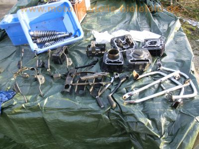 Honda_CB_250_RS_MC02_DELUXE_Ersatzteile_spares_spare_parts_Neuteile_Tank_Motor_Auspuff_Sitz_etc__155.jpg
