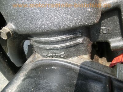 Yamaha_RD_250_LC_4L1_schwarz_-_wie_RD_RZ_TZ_125_250_350_LC_4L0_4L2_4L3_31L_31K_38.jpg