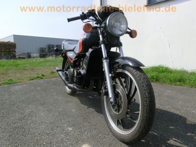 Yamaha_RD_250_LC_4L1_schwarz_-_wie_RD_RZ_TZ_125_250_350_LC_4L0_4L2_4L3_31L_31K_74.jpg