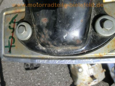 Yamaha_XJ_550_4V8_weiss_Ersatz-Teile_Motor_Heck-Buegel_-_wie_XJ_400_600_650_750_62.jpg