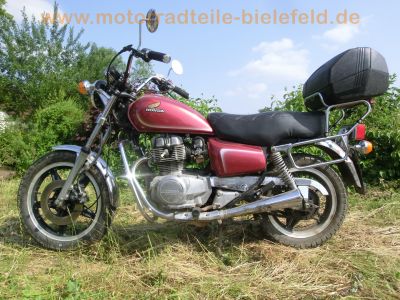 Honda_CM_400_T_NC01_braun_Twin_Chopper_Schuh-Topcase_-__wie_CM_CB_125_250_400_450_C_T_N_8.jpg