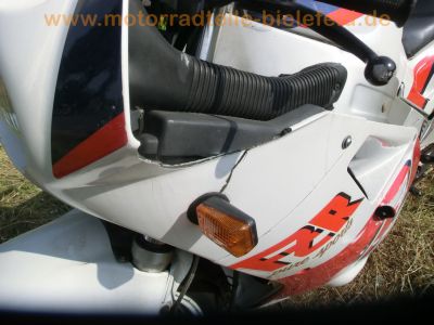 Yamaha_FZR_1000_Genesis_2GH_rot-weiss_-_wie_2LA_2LF_FZ_FZR_600_750_3LE_Exup_9.jpg