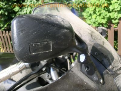 Kawasaki_GPZ_1000_RX_grau_Seitenschaden_ZXT00A_Extras_-_wie_ZX-10_ZXT00B_GPZ_900_750_R_ZX_900_A_68.jpg