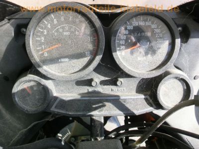 Kawasaki_GPZ_1000_RX_grau_Seitenschaden_ZXT00A_Extras_-_wie_ZX-10_ZXT00B_GPZ_900_750_R_ZX_900_A_81.jpg