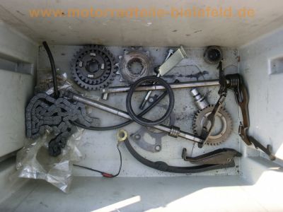 Suzuki_GS_550_E_neon-gelb_Ersatz-Teile_spares_spare_parts_-_wie_GS_400_500_750_850_1000_E_115.jpg