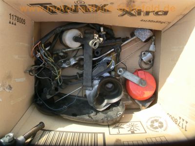 Suzuki_GS_550_E_neon-gelb_Ersatz-Teile_spares_spare_parts_-_wie_GS_400_500_750_850_1000_E_149.jpg
