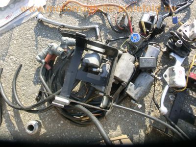 Suzuki_GS_550_E_neon-gelb_Ersatz-Teile_spares_spare_parts_-_wie_GS_400_500_750_850_1000_E_204.jpg