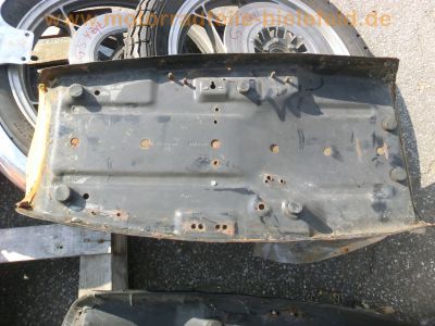 Suzuki_GS_550_E_neon-gelb_Ersatz-Teile_spares_spare_parts_-_wie_GS_400_500_750_850_1000_E_47.jpg