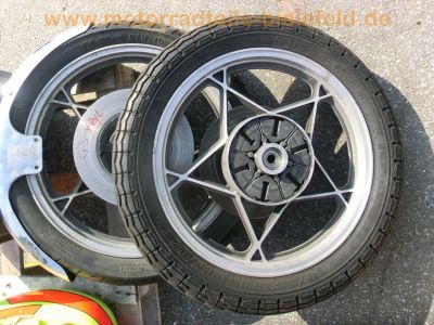 Suzuki_GS_550_E_neon-gelb_Ersatz-Teile_spares_spare_parts_-_wie_GS_400_500_750_850_1000_E_55.jpg