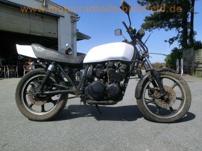 Kawasaki_KZ_750_R_weiss_ES-Verkleidung_GP_750_Z_mit_Z1-R_Z_1000_R_Maske_-_wie_Z_KZ_500_550_650_750_900_1000_32.jpg