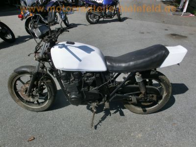 Kawasaki_KZ_750_R_weiss_ES-Verkleidung_GP_750_Z_mit_Z1-R_Z_1000_R_Maske_-_wie_Z_KZ_500_550_650_750_900_1000_68.jpg