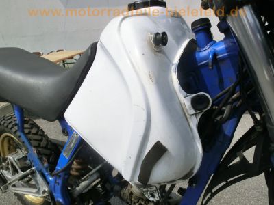 Honda_NX_650_Dominator_RD02_weiss_Hauptstaender_GIVI_Koffer-Traeger_-_wie_XR_SLR_FMX_650_RD06_RD08_RD09_Vigor_108.jpg