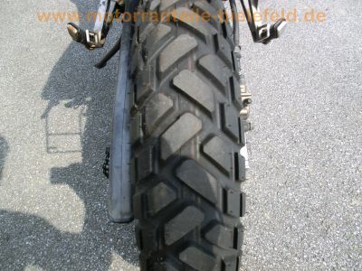 Honda_NX_650_Dominator_RD02_weiss_Hauptstaender_GIVI_Koffer-Traeger_-_wie_XR_SLR_FMX_650_RD06_RD08_RD09_Vigor_3.jpg