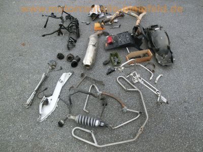 BMW_R_1200_RT_2008_Ersatz-Teile_spares_spare_parts_-_Motor_Auspuff_Fahrwerk_4.jpg