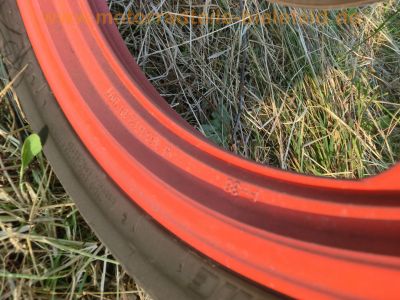 Yamaha_RD_350_YPVS_1WX_schwarz-rot_original_-_wie_RD_125_250_LC_4L1_4L0_31K_1WW_109.jpg