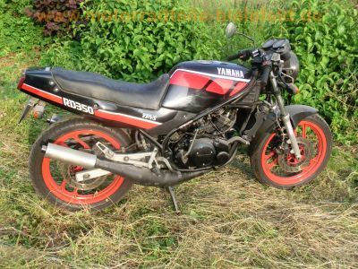 Yamaha_RD_350_YPVS_1WX_schwarz-rot_original_-_wie_RD_125_250_LC_4L1_4L0_31K_1WW_14.jpg