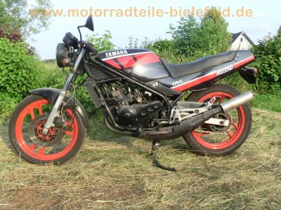 Yamaha_RD_350_YPVS_1WX_schwarz-rot_original_-_wie_RD_125_250_LC_4L1_4L0_31K_1WW_68.jpg