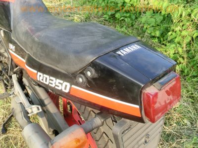 Yamaha_RD_350_YPVS_1WX_schwarz-rot_original_-_wie_RD_125_250_LC_4L1_4L0_31K_1WW_97.jpg