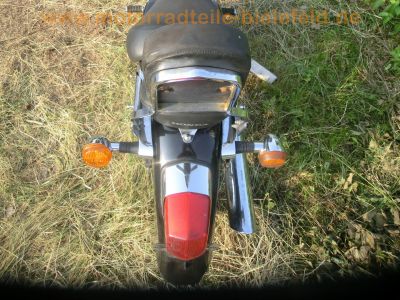 Honda_VT_125_C_SHADOW_JC29_schwarz_Chopper-Scheibe_Sissy-Bar_-_wie_XL_125_V_JC32_Varadero_CA_125_Rebel_JC26_JC24_75.jpg