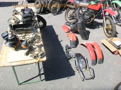 Kawasaki_KL_250_A_Klassik-Enduro_twin-shock_Ersatz-Teile_spares_-_wie_Z_KZ_200_A_250_LTD_65.jpg