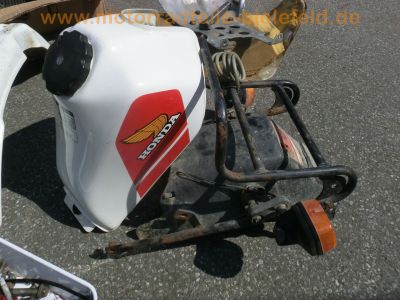 Honda_XL_500_R_PD02_weiss-rot_Ersatz-Teile_spares_spare-parts_Tank_Raeder_-_wie_XL_250_350_600_R_11.jpg