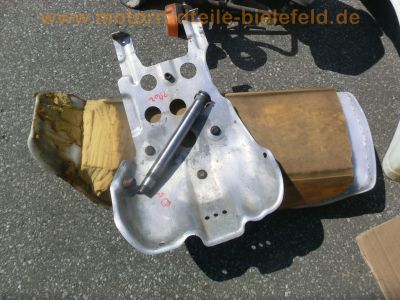 Honda_XL_500_R_PD02_weiss-rot_Ersatz-Teile_spares_spare-parts_Tank_Raeder_-_wie_XL_250_350_600_R_13.jpg