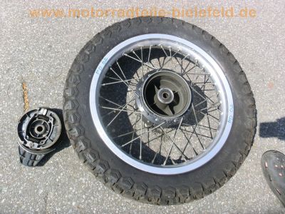 Honda_XL_500_R_PD02_weiss-rot_Ersatz-Teile_spares_spare-parts_Tank_Raeder_-_wie_XL_250_350_600_R_33.jpg