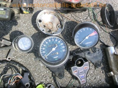 Honda_CB_550_K_K3_Four_CB_550_F_Four_orig__Auspuff_4-4_4in4_-_wie_CB_350_400_500_750_Four_70.jpg